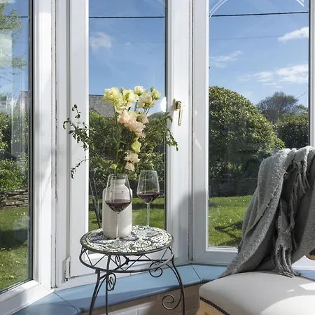 3 Menague * Padstow